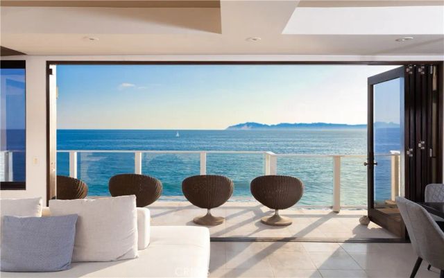 160 Saint Anns Drive B,C, Laguna Beach, CA 92651