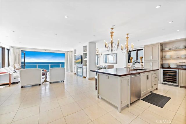 160 Saint Anns Drive B,C, Laguna Beach, CA 92651