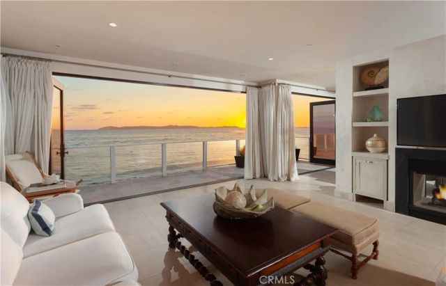 160 Saint Anns Drive B,C, Laguna Beach, CA 92651