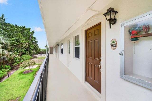 2871 N OCEAN Boulevard C205, Boca Raton, FL 33431