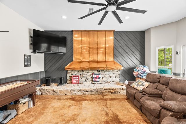 1101 Lakefront Road, Quitman, AR 72131
