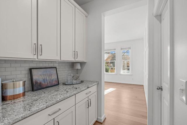 2512 Livingston Court, Apex, NC 27502