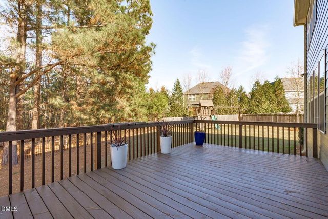 2512 Livingston Court, Apex, NC 27502