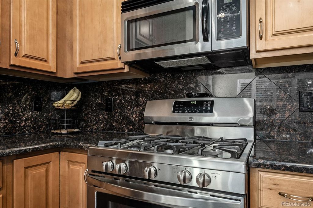Image 16 of property listing at 11870 E Fair Avenue, Greenwood Village, CO 80111