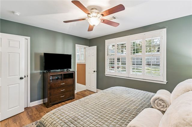 114 Highland Ave, St Simons Island, GA 31522