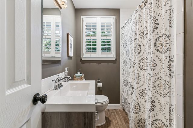 114 Highland Ave, St Simons Island, GA 31522