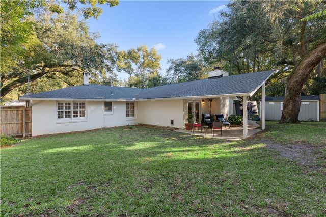 114 Highland Ave, St Simons Island, GA 31522