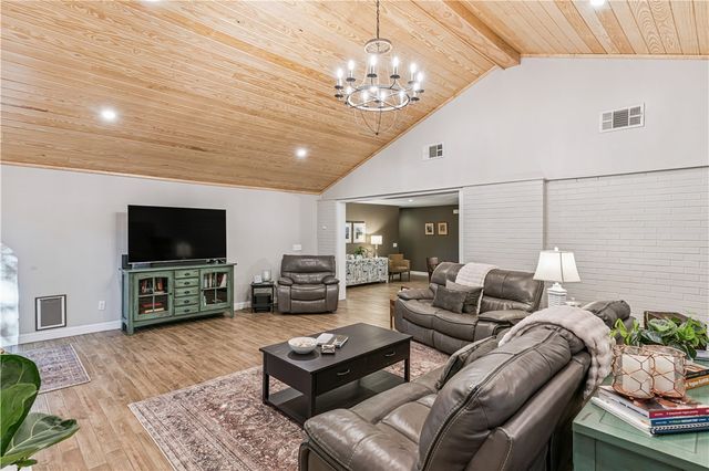 114 Highland Ave, St Simons Island, GA 31522