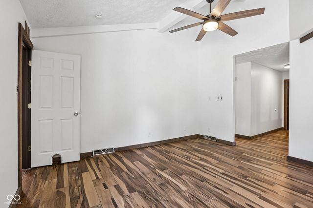4037 Hillendale Drive, Greenwood, IN 46142