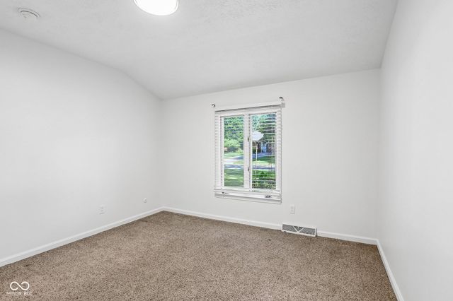 4037 Hillendale Drive, Greenwood, IN 46142