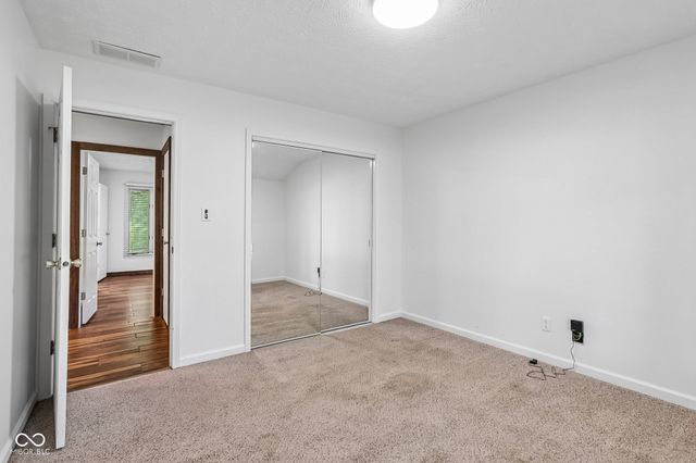 4037 Hillendale Drive, Greenwood, IN 46142