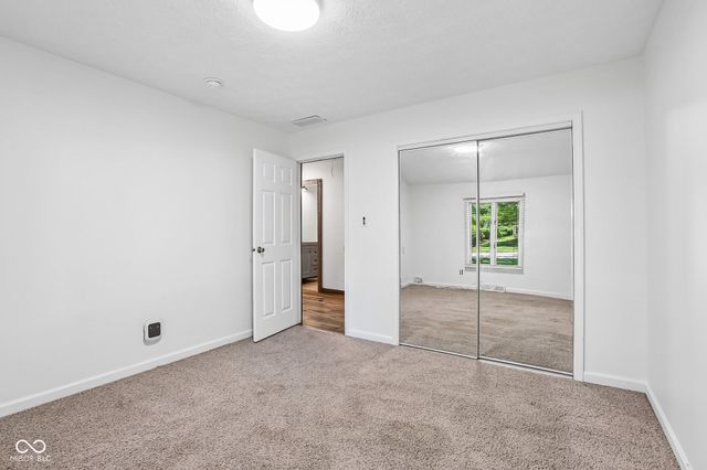 4037 Hillendale Drive, Greenwood, IN 46142