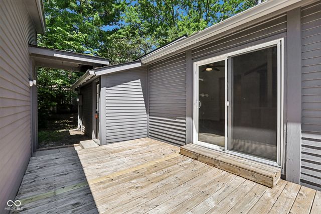 4037 Hillendale Drive, Greenwood, IN 46142