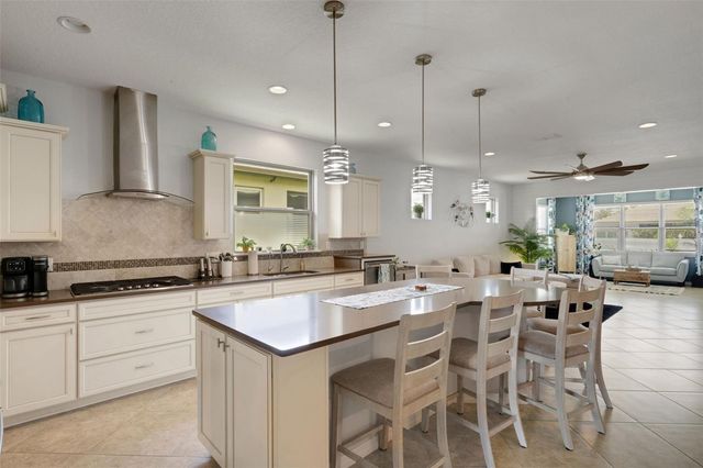 328 TOMELLOSO WAY, Davenport, FL 33837