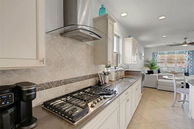 328 TOMELLOSO WAY, Davenport, FL 33837