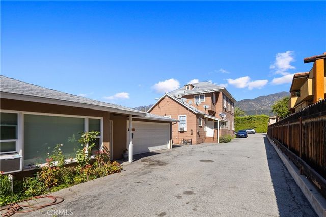 210 W Lime Avenue, Monrovia, CA 91016