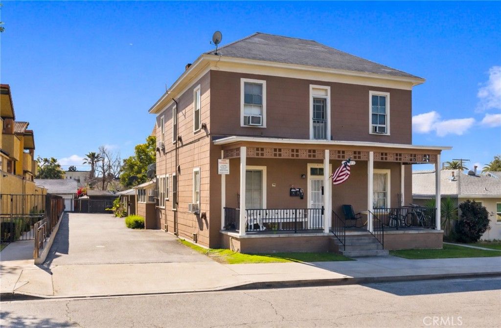 210 W Lime Avenue, Monrovia, CA 91016