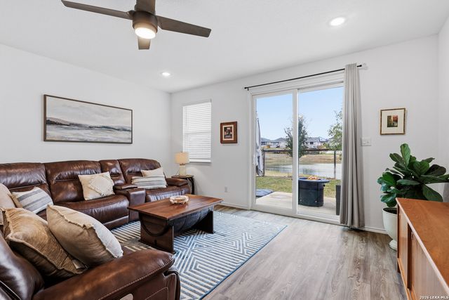 13225 Hagerd Loop, St Hedwig, TX 78152