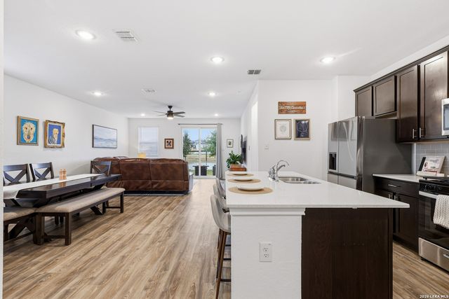 13225 Hagerd Loop, St Hedwig, TX 78152