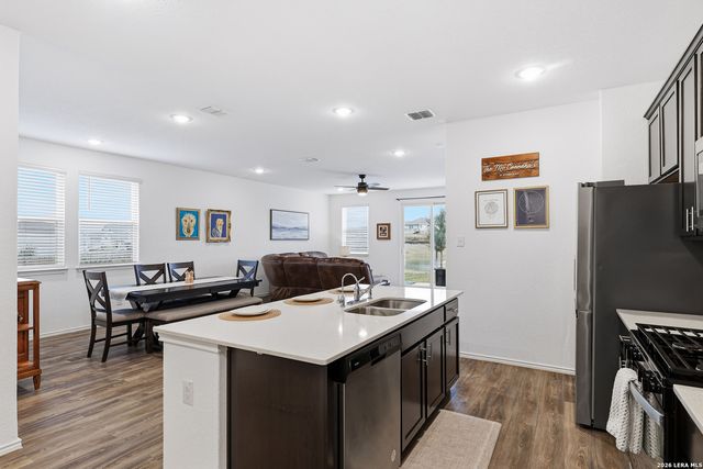 13225 Hagerd Loop, St Hedwig, TX 78152