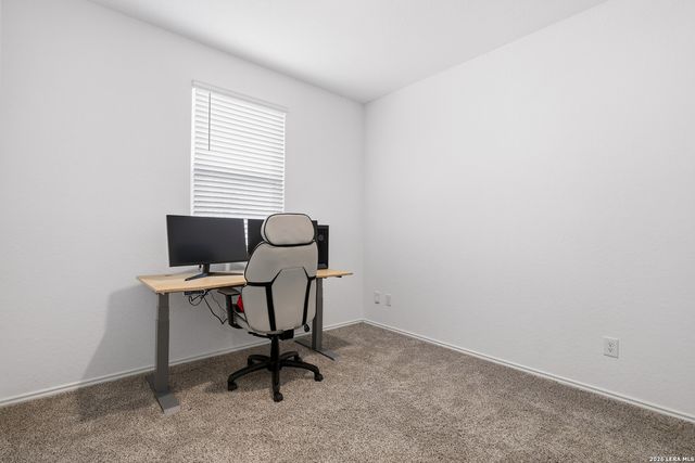 13225 Hagerd Loop, St Hedwig, TX 78152