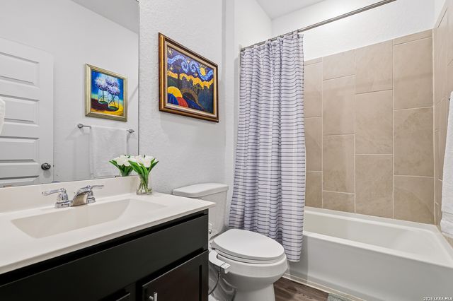 13225 Hagerd Loop, St Hedwig, TX 78152