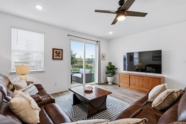 13225 Hagerd Loop, St Hedwig, TX 78152