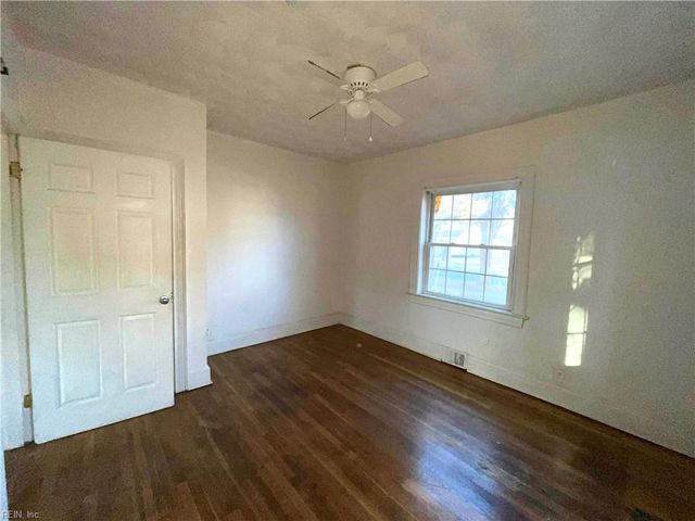 2106 Richmond AVE, Portsmouth, VA 23704