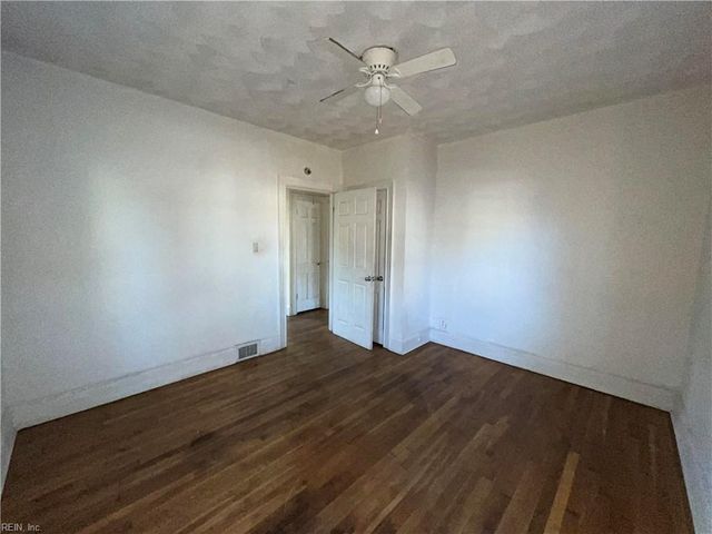 2106 Richmond AVE, Portsmouth, VA 23704