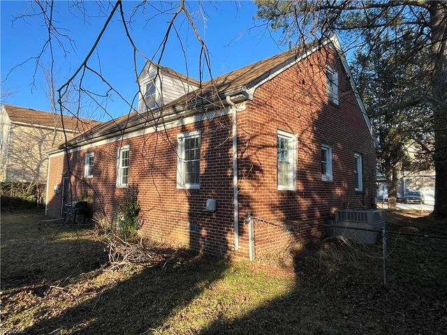 2106 Richmond AVE, Portsmouth, VA 23704