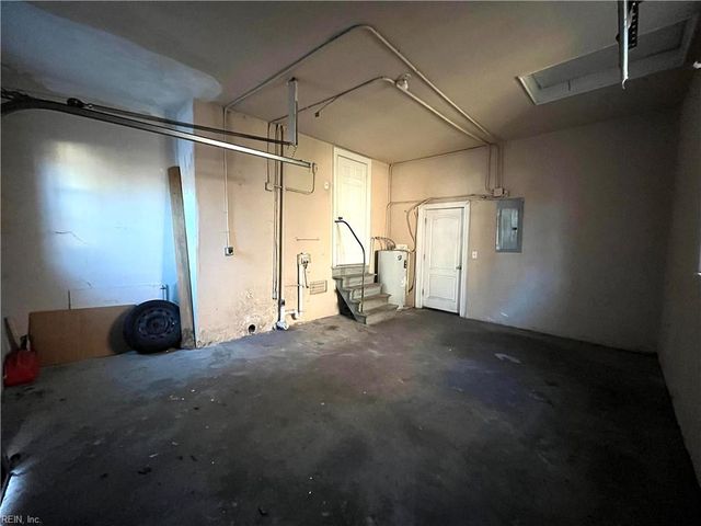 2106 Richmond AVE, Portsmouth, VA 23704