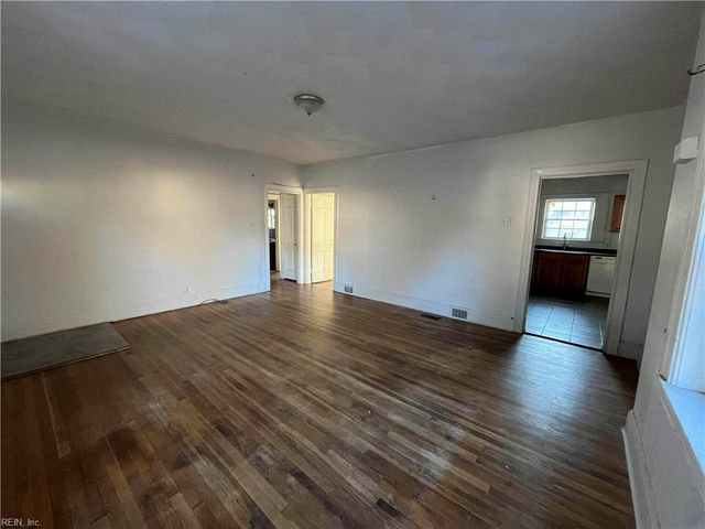 2106 Richmond AVE, Portsmouth, VA 23704