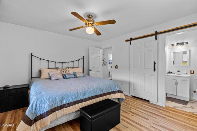 2759 Wildwood Road, Dandridge, TN 37725