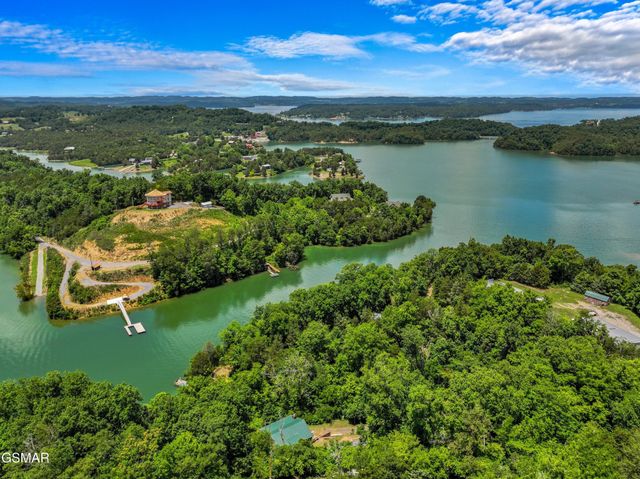 2759 Wildwood Road, Dandridge, TN 37725