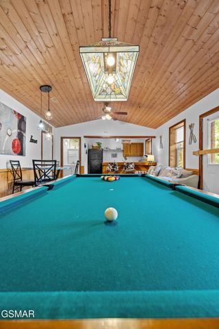 2759 Wildwood Road, Dandridge, TN 37725