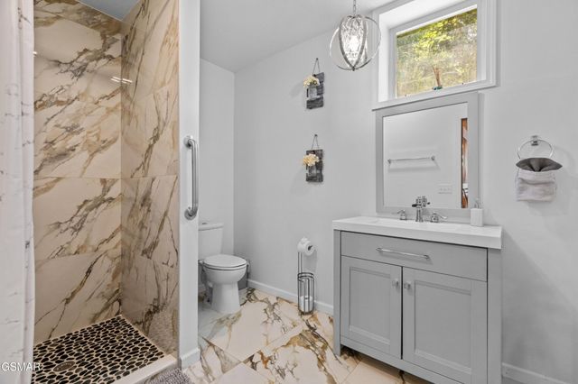 2759 Wildwood Road, Dandridge, TN 37725