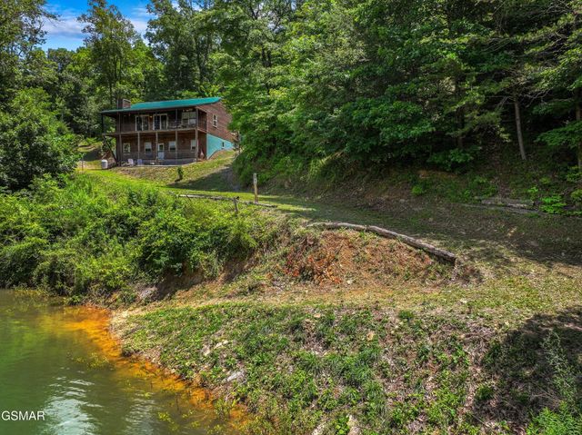 2759 Wildwood Road, Dandridge, TN 37725