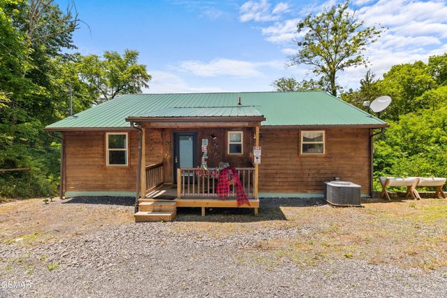 2759 Wildwood Road, Dandridge, TN 37725