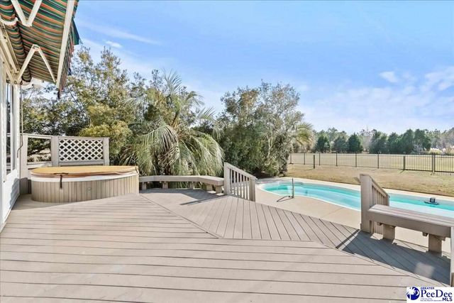 2718 Lazy Ln., Florence, SC 29506