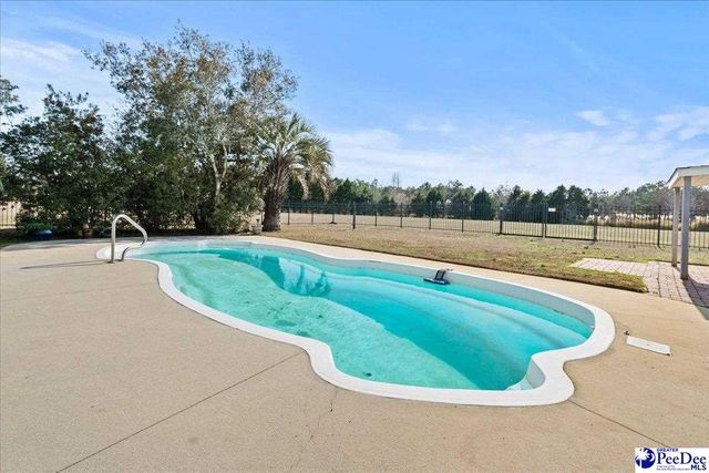 2718 Lazy Ln., Florence, SC 29506