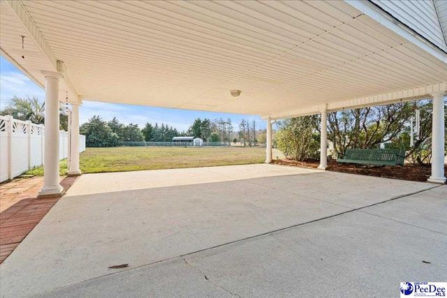 2718 Lazy Ln., Florence, SC 29506