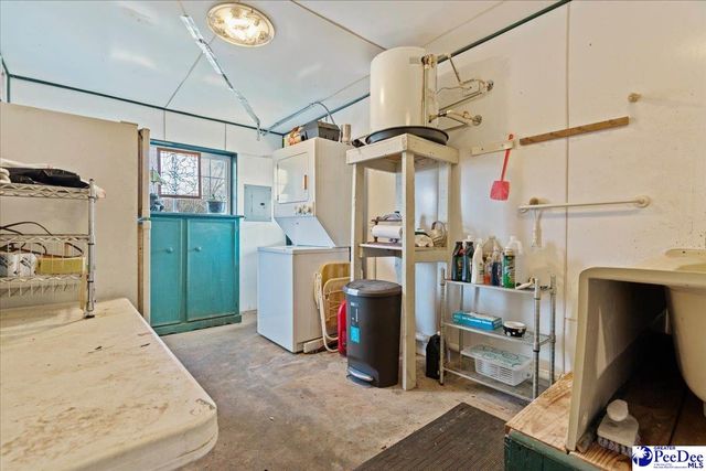 2718 Lazy Ln., Florence, SC 29506