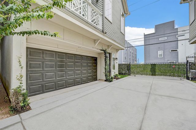 2113 Naomi Street B, Houston, TX 77054