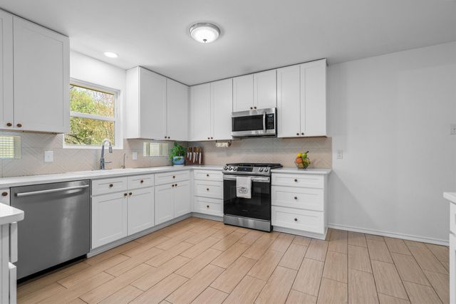 2461 Highland Road, Dallas, TX 75228