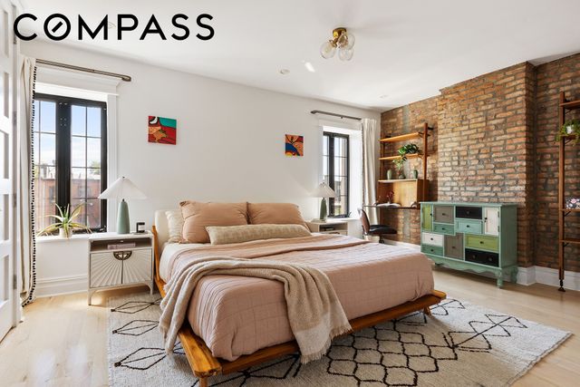 376 A Monroe Street, New York City, NY 11221