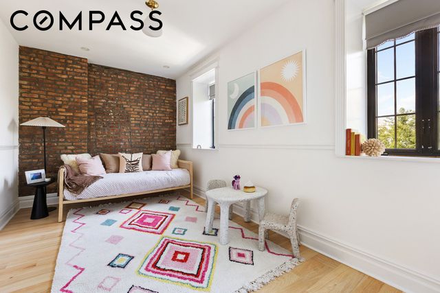 376 A Monroe Street, New York City, NY 11221