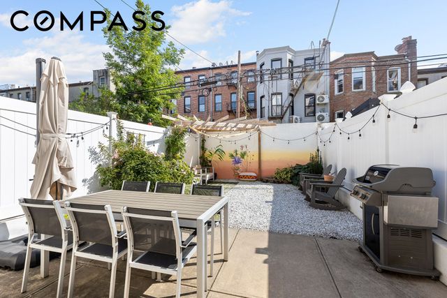 376 A Monroe Street, New York City, NY 11221