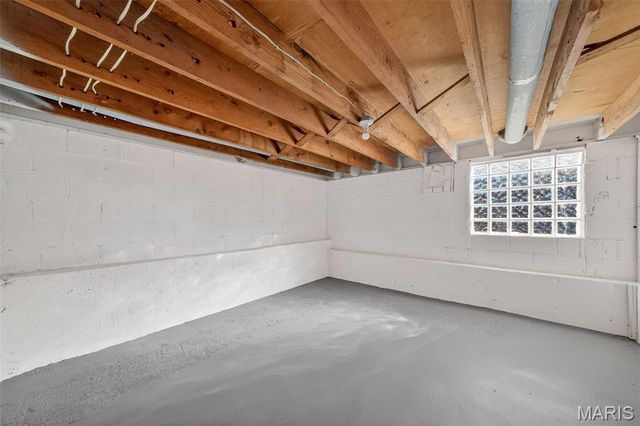 10066 Dorothy Avenue, St Louis, MO 63137