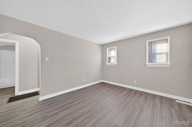 10066 Dorothy Avenue, St Louis, MO 63137