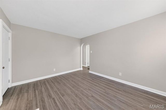 10066 Dorothy Avenue, St Louis, MO 63137